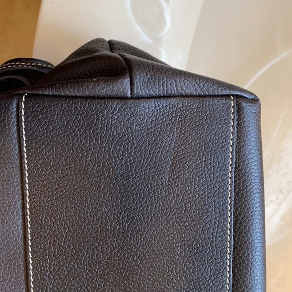 Dooney and Bourke purse - Picture 4 of 6